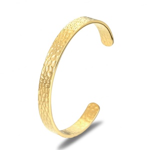 Brazalete de Acero Inoxidable con Acabado Hummer, Diseño Nuevo 2024, Venta al Por Mayor, Personalizado - Product Image 2