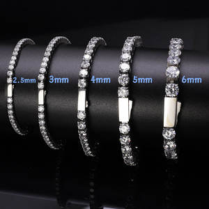 สร้อยข้อมือและกำไลแฟชั่นสแตนเลสสตีล 316L กันน้ำ ป้องกันการหมอง ชุบทอง 14K 18K สำหรับผู้หญิง - Product Image 1