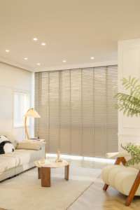 ออสเตรเลีย<span class=keywords><strong>ม่าน</strong></span>บังตาอลูมิเนียมแบบหลาย<span class=keywords><strong>ฉาก</strong></span>ยอดนิยมม่านกันแสงแบบอุตสาหกรรม<span class=keywords><strong>ม่าน</strong></span>ม้วนบังแสงแบบเลื่อนได้อย่างรวดเร็ว - Product Image 4