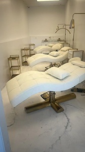 Cama Multifuncional en Forma de S de Cuero Sintético Moderno para Belleza, Uñas y Pestañas, Mesa de Masaje para Salón de Belleza, Muebles de Salón - Product Image 2