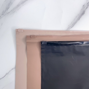 Bolsas de Plástico Mate Esmerilado con Cierre Deslizante y Cremallera para Empaque de Ropa con Logotipo Impreso Personalizado, para Camisetas y Ropa Interior - Product Image 6
