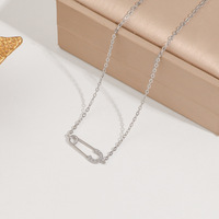 Collier pendentif classique en acier inoxydable plaqué or avec diamants pour fille, à porter au quotidien