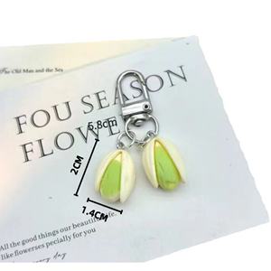 Colgante de resina con simulación de pistacho, llavero hecho a mano, colgante para bolso, estilo coreano, regalo lindo - Product Image 5