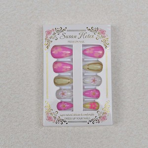 Faux ongles 3D sculptés en feuille d'or à presser, 24 pièces - Forme amande, tendance et sexy, pour femmes, vente en gros, logo personnalisé OEM - Product Image 6