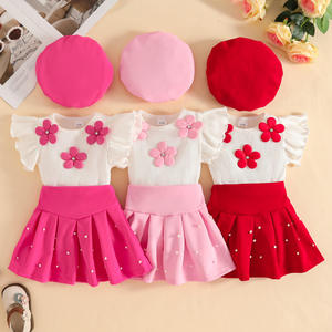 Set di <span class=keywords><strong>Abbigliamento</strong></span> Estivo Personalizzato per Neonata, 3 Pezzi: Maglietta a Costine con Fiori 3D, Culotte e Berretto - Product Image 4
