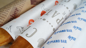 Papier d'emballage alimentaire enduit et résistant à la graisse pour sandwichs et hamburgers, avec logo personnalisé, pour l'emballage de pain, biscuits et hamburgers (vente en gros) - Product Image 4