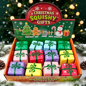 Caja de regalo navideña rellena de harina, cubitos de hielo, juguetes blandos de TPR para apretar, juguetes antiestrés, caja de regalo de Navidad - Product Image 1