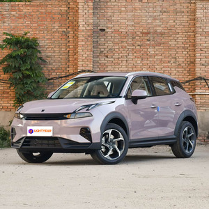 Lynk Co 06 <span class=keywords><strong>EM</strong></span> P SUV Crossover Ibrido Plug-in, Veicolo di Marca Cinese con Tecnologia Avanzata ed Elegante Design per Guida Urbana e Viaggi all'Aperto - Product Image 2