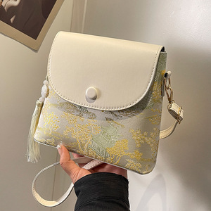 2026 Chinese style version versatile and fashionable crossbody bag for women's ins forest style versatile single - Product Image 3