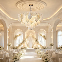 Lustre en verre en forme de plume, luminaire suspendu rond de luxe pour salle de mariage, banquet, villa, éclairage intérieur