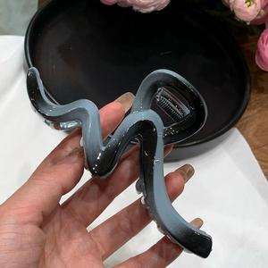 Haut de gamme grand Volume requin pince accessoire de <span class=keywords><strong>cheveux</strong></span> pour femmes dégradé arc pince à <span class=keywords><strong>cheveux</strong></span> chapeaux Durable en plastique femmes griffes de <span class=keywords><strong>cheveux</strong></span> - Product Image 2