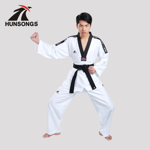Compra Directa China al por Mayor <span class=keywords><strong>Dobok</strong></span> de <span class=keywords><strong>Taekwondo</strong></span> <span class=keywords><strong>Mooto</strong></span> para Artes Marciales con Diseño de Logo - Product Image 1