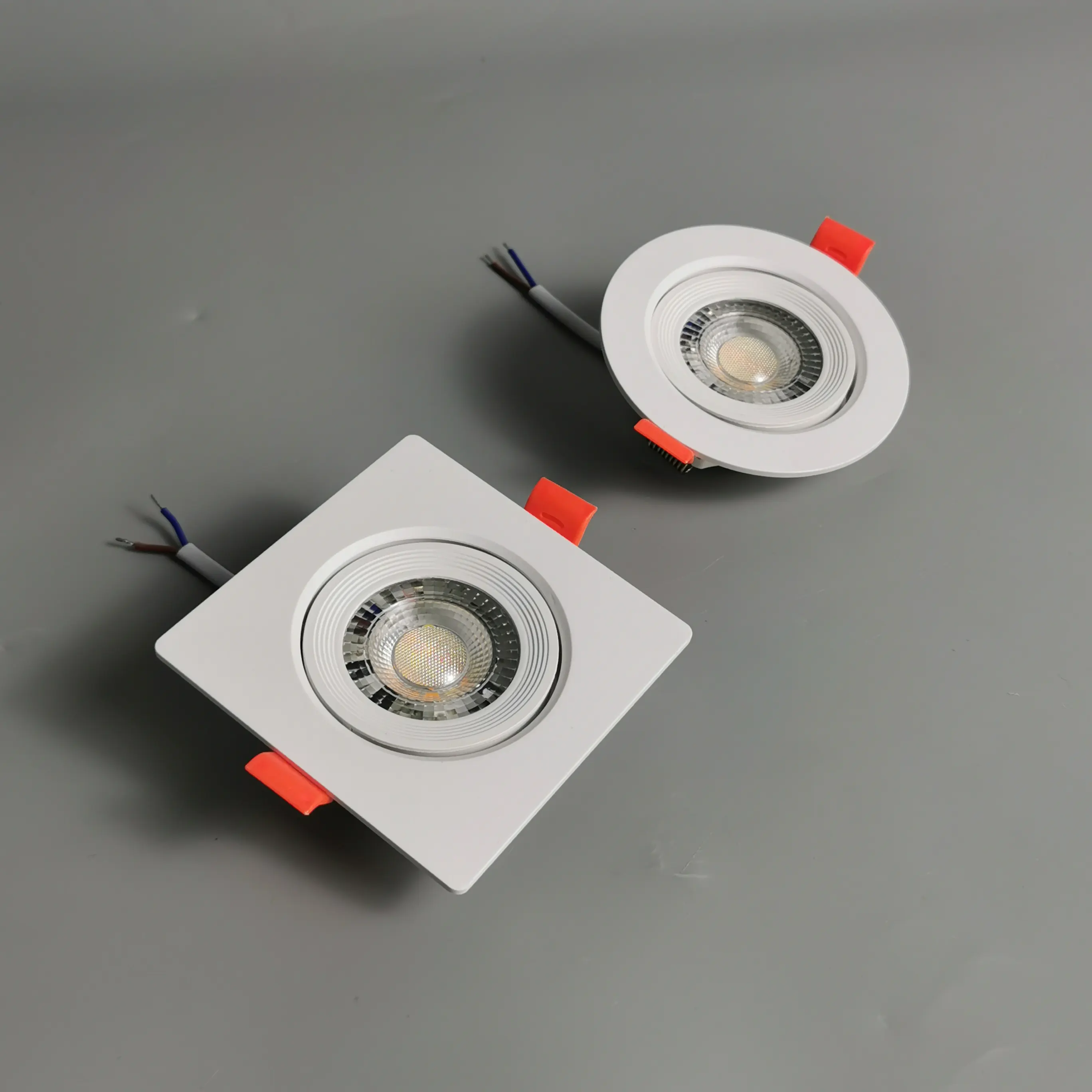 LED 30度スポットライトトリムダウンライトジンバルフローティング220V選択可能CCT埋め込み式シーリングライトスポットライト家の装飾
