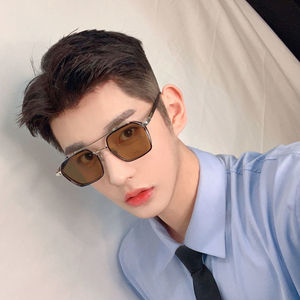 Kính đổi màu Kính màu xám dành cho nam và nữ Kính quang học nhạy cảm với ánh sáng Kính mát UV400 - Product Image 4