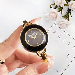Reloj de pulsera de aleación para mujer con diseño de dibujos animados para negocios - Product Image 3