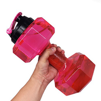 Produit Best Seller Alibaba Créatif avec Logo Personnalisé Bouteille d'Eau de Sport en Plastique Tritan de 2,2 L en Forme d'Haltère