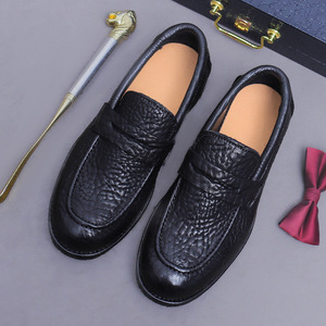 Zapatos de cuero para hombre con patrón en relieve, piel de vaca auténtica, ajuste de una pieza, exclusivos para uso empresarial - Product Image 3