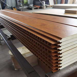 Materiales de Construcción, Bloques de Aislamiento de PU ICF, Panel Sándwich para Techos de Almacenes, Paredes de Baños y Edificios - Product Image 6