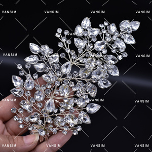 Fatto a mano di lusso con pietre preziose in argento colorato 3D fiore strass Applique abbellimenti per corpetto <span class=keywords><strong>abiti</strong></span> da ballo - Product Image 6
