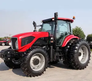 YTO Traktor Mesin Pertanian Pertanian, Traktor Pertanian Peternakan 220hp 4wd 4X4 dengan A/C