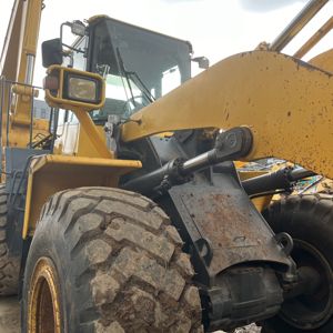 Cargadora Frontal Usada Kawasaki Komatsu WA380Z-6 de Buena Calidad, Marca Japonesa, Buen Estado, Precio Económico - Product Image 4