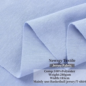 Tissu jersey 100 % polyester, 208 grammes par mètre carré, respirant, tricoté - Product Image 2