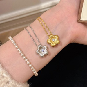 Exquisito Collar con Colgante de Rosa Romántica, Plata Pura S925, Cadena de Clavícula de Doble Cara con Acabado Cepillado, Pequeño Estilo Sugar Niche para Mujer Wenchi - Product Image 3