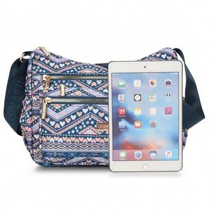 Bolsa de viaje femenina de tela Oxford impermeable de gran capacidad, diseño de flores oblicuas de un solo hombro multicapa para madre - Product Image 3