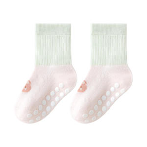 Calcetines Antideslizantes para Niños con Almohadillas Antideslizantes, Antideslizantes Adhesivos, Aptos para Niños y Niñas de Todas las Edades - Product Image 3