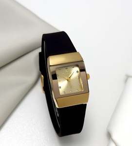 GS-01 Nuovo Orologio Quadrato Classico, Orologio da <span class=keywords><strong>Donna</strong></span> Retrò di Lusso con Cinturino in Silicone Impermeabile - Product Image 1