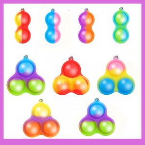 Llaveros de silicona personalizados con burbujas para los dedos, amuletos educativos y antiestrés, mini juguetes sensoriales - Product Image 3