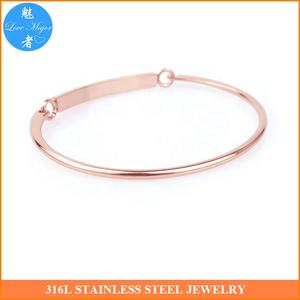 <span class=keywords><strong>Bracciale</strong></span> <span class=keywords><strong>Rigido</strong></span> in Acciaio Inossidabile Inciso con Placcatura in <span class=keywords><strong>Oro</strong></span> <span class=keywords><strong>Rosa</strong></span>, Gioiello di Moda per Donne - Product Image 5