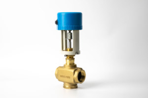 Válvula de Controle Elétrica de Latão para Água de Alta Temperatura com Compensação de Pressão de Fluxo Constante AC220V 1 1/4"-2 1/2" OEM YNTO - Product Image 2