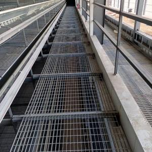 <span class=keywords><strong>Grille</strong></span> en acier robuste pour ponts, routes, balcons, plateformes, marches, égouts et arbres, avec fentes <span class=keywords><strong>de</strong></span> 1m et grilles épaisses, pour terrasses - Product Image 5