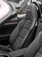 Verbesserte Sportsitze für Porsche und Premium-Sitzbezüge aus Alcantara