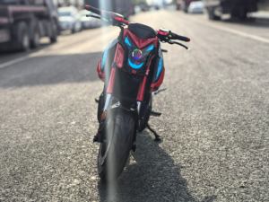 Motocicleta Eléctrica 2026Z6 Mejorada, Lista para Invierno, Batería con Resistencia al Agua IPX9, Neumáticos Ultra Anchos Antideslizantes, Casco y Guantes Gratis, Conducción Más Segura - Product Image 5