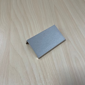 MLP31-B0022 Hochwertige Küchen zubehör Schrank Aluminium Profil Finger Edge Pull Gebürstete Satin Farbe - Product Image 5
