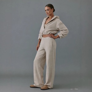 Conjunto de Dos Piezas de Forro Polar para Mujer, Top Corto con Capucha y Pantalones Anchos, Ropa Casual de Calle, Color Sólido, Corte Regular, Invierno - Product Image 2