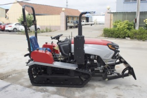 Matériel agricole, tracteur à chenilles 4 cylindres 60 ch à vendre - Product Image 4