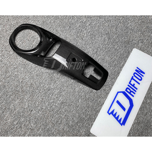 Cache de serrure de compartiment moteur en fibre de carbone sèche pour Ferrari F8 Tributo Spider 2019-2022 - Product Image 5