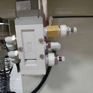 Machine à coudre boutonnière informatisée OREN, conception à lit plat, moteur de verrouillage programmable, haute vitesse, usage industriel RN-9820D - Product Image 4