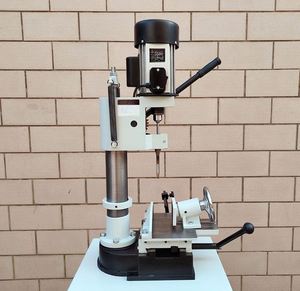 Máquina de mortajar y ranurar cuadrada de 1250W para trabajar la madera, taladro de banco pequeño, máquina de mortajar para procesamiento de madera - Product Image 4