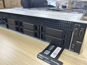 Schlussverkauf NEU/USAMMITGEBATTETER PowerEdge R750 R750XS 2U Rack Server CPU RAM SDD RAID <span class=keywords><strong>CTO</strong></span> NVME Server R750 SFF/LFF mit 3 Jahren Garantie - Product Image 5