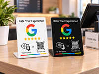 Individuell Bedruckter Acryl-Ständer mit NFC-Karte, NFC-Chip und Gedrucktem QR-Code für Bewertungserfassung an der Ladentheke