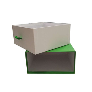 Scatole Regalo di Lusso all'Ingrosso con Motivo Quadrato, Scatole per Gioielli in Cartone Verde e Bianco, Confezioni Regalo in Carta - Product Image 4