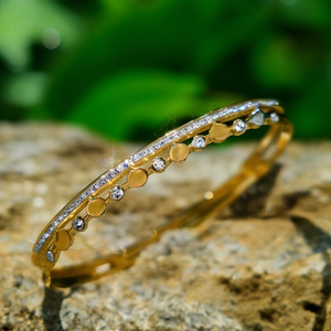 Pulsera de cristal de acero inoxidable 316L con baño de oro PVD y diamantes de imitación para mujer. - Product Image 3