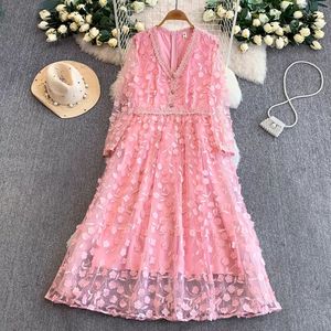 Vestido de Encaje Tridimensional con Cuello en V, Estilo <span class=keywords><strong>Alta</strong></span> <span class=keywords><strong>Costura</strong></span>, Ligero y Lujoso, Etéreo y Hermoso, de Marca Pequeña para Mujer, Impresionante - Product Image 2