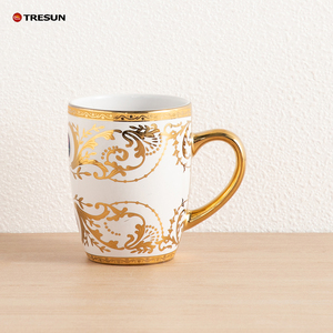 <span class=keywords><strong>Service</strong></span> de table en <span class=keywords><strong>porcelaine</strong></span> fine de luxe européenne vintage, 24 pièces, style doré, pour 4 personnes - Product Image 4