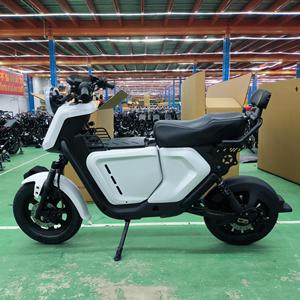 สกู๊ตเตอร์ไฟฟ้าสำหรับผู้ใหญ่ระดับไฮเอนด์ OEM ขนาด 16 นิ้ว สำหรับขับขี่ในเมือง ความเร็วสูง ยางใหญ่ ไฮบริด กำลังไฟ 1000W 1500W แบตเตอรี่ 25Ah 30Ah 40A - Product Image 2