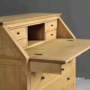 Bureau de secrétaire vintage en chêne massif de style campagne française, avec tiroir d'écriture rabattable et multiples rangements, finition antique vieillie - Product Image 2
